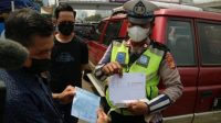 Dinas Lingkungan Hidup DKI Jakarta dan Polda Metro Jaya akan kembali melakukan razia uji emisi untuk kendaraan bermotor roda dua dan empat yang tidak lulus uji emisi pada 1 November mendatang/Ist