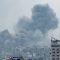 Asap mengepul menyusul serangan Israel di Gaza, Senin (9/10/23). (Reuters-Mohammed Salem)