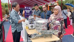 Dinas Perikanan Kabupaten Sukabumi Apresiasi Gisli Bantu Pengolahan Ikan Nelayan