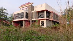 Gedung Graha Pemuda Pelabuhanratu Dibiarkan ‘Berhantu’, Begini Penampakannya
