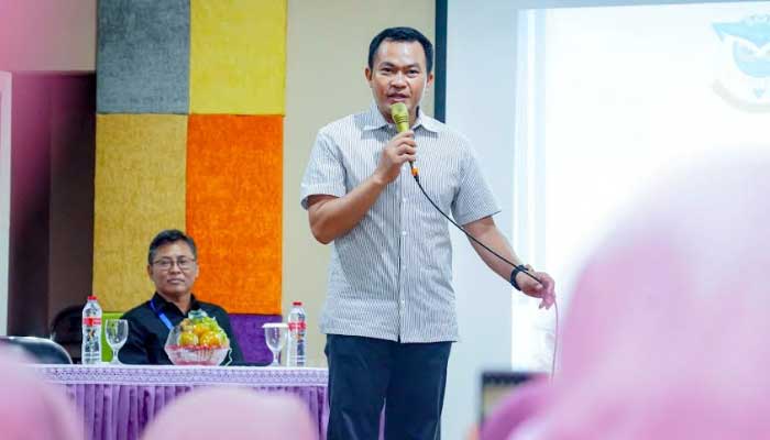 Kadisdik Jabar Wahyu Mijaya