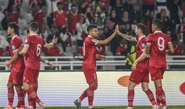 Trigol (hat-trick) dari Dimas Drajad turut mewarnai pesta gol Timnas Indonesia ke gawang Brunei Darussalam dengan skor 6-0 pada leg pertama kualifikasinya Piala Dunia 2026