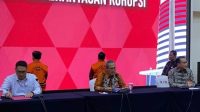 Wakil Ketua KPK Alexander Marwata dalam konferensi pers di Gedung Merah Putih KPK, Jakarta, Jumat.