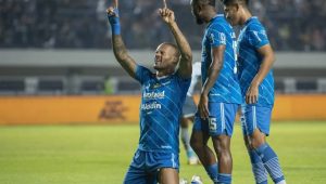 Link streaming Persib Bandung vs Madura United, Persib Selalu Menang di Kandang