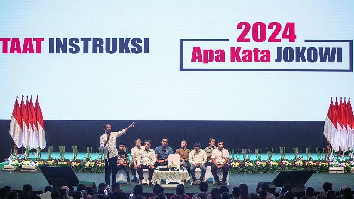 Presiden Joko Widodo memberi pidato saat menghadiri Konsolidasi Nasional Jaringan Relawan Alap-Alap Jokowi di Sentul International Convention Center (SICC), Kabupaten Bogor, Jawa Barat, Sabtu (7/10/2023). (Yulius Satria Wijaya)