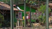 Pembangunan rumah warga penyintas gempa Cianjur, Jawa Barat, terbengkalai setelah pemilik rumah memercayakan pembangunan pada pihak ketiga atau kontraktor. (Ahmad Fikri)
