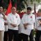 Ketum Projo Budi Arie Setiadi (ketiga dari kiri) dan Ketum Partai Gerindra Prabowo Subianto (kedua dari kiri) menyampaikan keterangan dalam deklarasi dukungan Projo terhadap Prabowo pada Pilpres 2024 di Jakarta, Sabtu (14/10/2023). (Uyu Septiyati Liman).