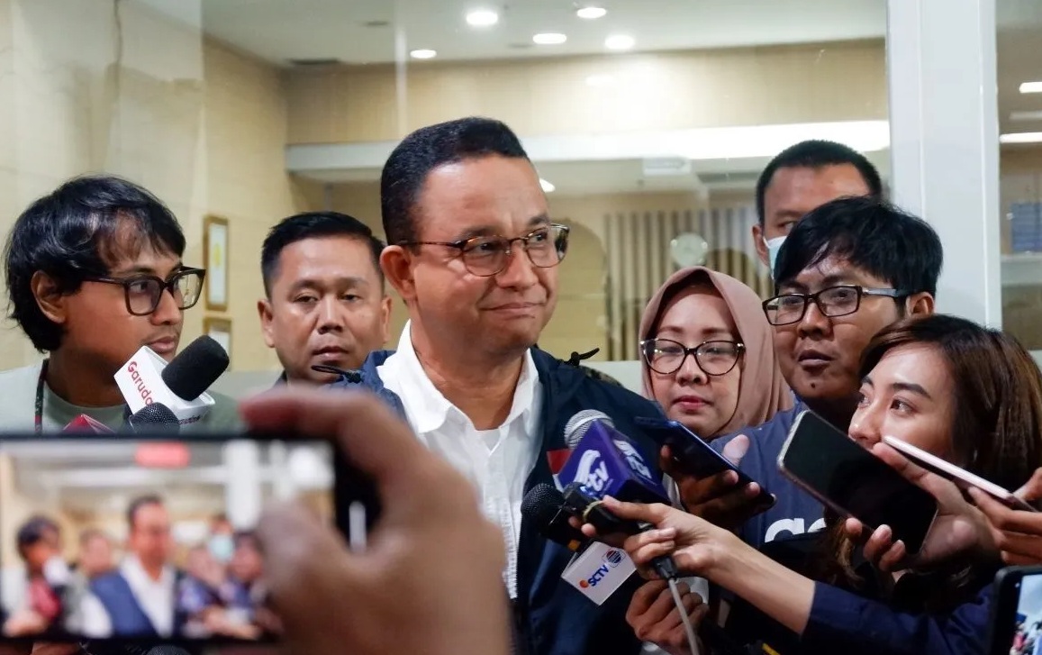 Bakal capres usungan Koalisi Perubahan, Anies Baswedan, usai menjalani tes kesehatan di RSUP Fatmawati, Jakarta Selatan, Jakarta, Selasa (17/10/2023). (Uyu Septiyati Liman)