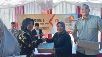 Anggota DPRD Jawa Barat dari Fraksi Gerindra Lina Ruslinawati menggelar Tahun sidang 2023 -2024 di SMPN 4 Jampangkulon, Desa Nagraksari, Kecamatan Jampangkulon, Minggu(15/10/2023.