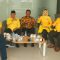 REKOMENDASI : Sejumlah kader Golkar Kota dan Kabupaten Sukabumi yang mendapatkan surat rekomendasi dari DPP Golkar. (foto : ist)
