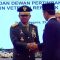 Presiden Joko Widodo memberi selamat kepada Jenderal Agus Subiayanto usai dilantik sebagai Panglima TNI/Net