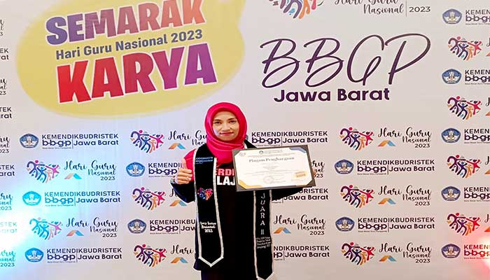 Guru SDN Nanggeleng 1 Kota Sukabumi, Siti Rosmayati
