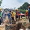 Wali Kota Bogor Bima Arya meninjau lokasi longsor Batutulis, Jumat (17/11/2023). Dede/Radar Bogor