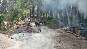 Penampakan Jalan Bojongwaru-Cikate Cikembar Saat Mulai Diperbaiki 