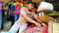 Pedagang pasar Palabuhanratu Sukabumi
