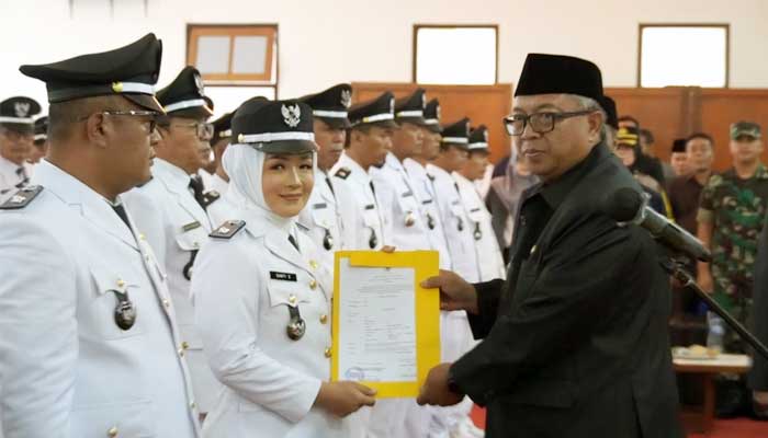 Pelantikan Kepala Desa Sukabumi