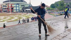 Tim Ranger DPUTR Kota Sukabumi Diterjunkan, Bersihkan Lapang Merdeka dan Alun-alun
