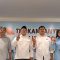 Sekretaris Tim Kampanye Nasional (TKN) Prabowo-Gibran, Nusron Wahid (ketiga kiri) berfoto bersama usai memberikan keterangan pers di Jakarta, Jumat (17/11/2023). ANTARA/Rivan Awal Lingga