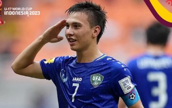 Gol tendangan bebas Lazizbek Mizraev menjadi penentu kemenangan Uzbekistan U17 atas Inggris U17 pada babak 16 besar Piala Dunia U17 2023 di Jakarta International Stadium, Rabu sore 22 November 20 (X @FIFAWorldcup)