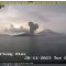 Tangkapan layar kamera CCTV yang memperlihatkan erupsi yang keluar dari kawah Gunung Anak Krakatau di Lampung, Selasa (28/11/2023). (PVMBG)
