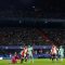 Pemain Feyenoord Rotterdam Santiago Gimenez mencetak gol bunuh diri dan itu menjadi gol ketiga untuk Atletico Madrid dalam pertandingan Liga Champions Grup E di De Kuip, Rotterdam, Belanda, Selasa (28/11/2023). (REUTERS/Piroschka Van De Wouw)