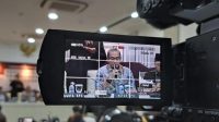 Ketua KPU RI Hasyim Asy'ari saat memberikan keterangan pers di Gedung KPU RI, Jakarta, Jumat (3/11/2023)