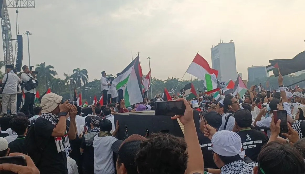 Suasana di kawasan Monas saat aksi bela rakyat Palestina Minggu (5/11/2023). (Ilham Kausar)