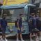 Pesepak bola Tim Nasional Spanyol U-17 memasuki bus setibanya di Bandara Adi Soemarmo, Boyolali, Jawa Tengah, Senin (6/11/2023). (Aloysius Jarot Nugroho).