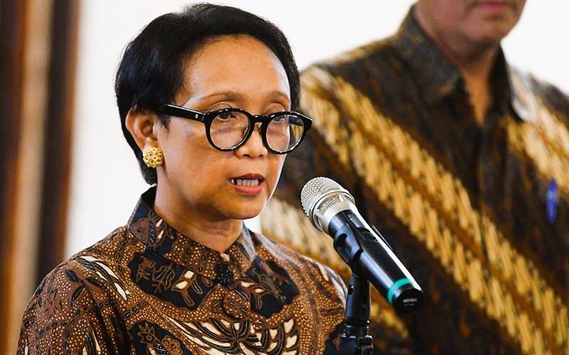 Menteri Luar Negeri Retno Marsudi mengatakan hingga saat ini sebanyak tiga warga negara Indonesia (WNI) masih tetap berada di Gaza