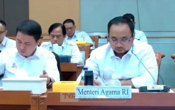 Menteri Agama Yaqut Cholil Qoumas dalam rapat kerja bersama Komisi VIII DPR RI membahas usulan biaya haji. (Youtube-Komisi VIII DPR RI)