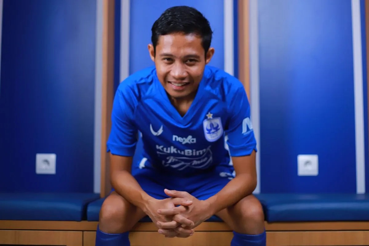 Pemain baru PSIS Semarang Evan Dimas Darmono (PSIS Semarang)