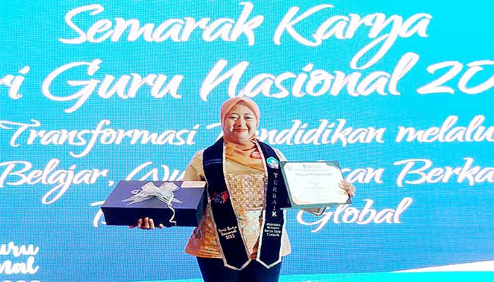 Vilda Apriani Permata, Guru SDN Nanggeleng 2 Kota Sukabumi