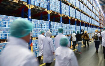 PT Tirta Fresindo Jaya selaku produsen air kemasan bermerek Le Minerale dituding dan difitnah sejumlah pihak sebagai produk perusahaan sebagai brand asing