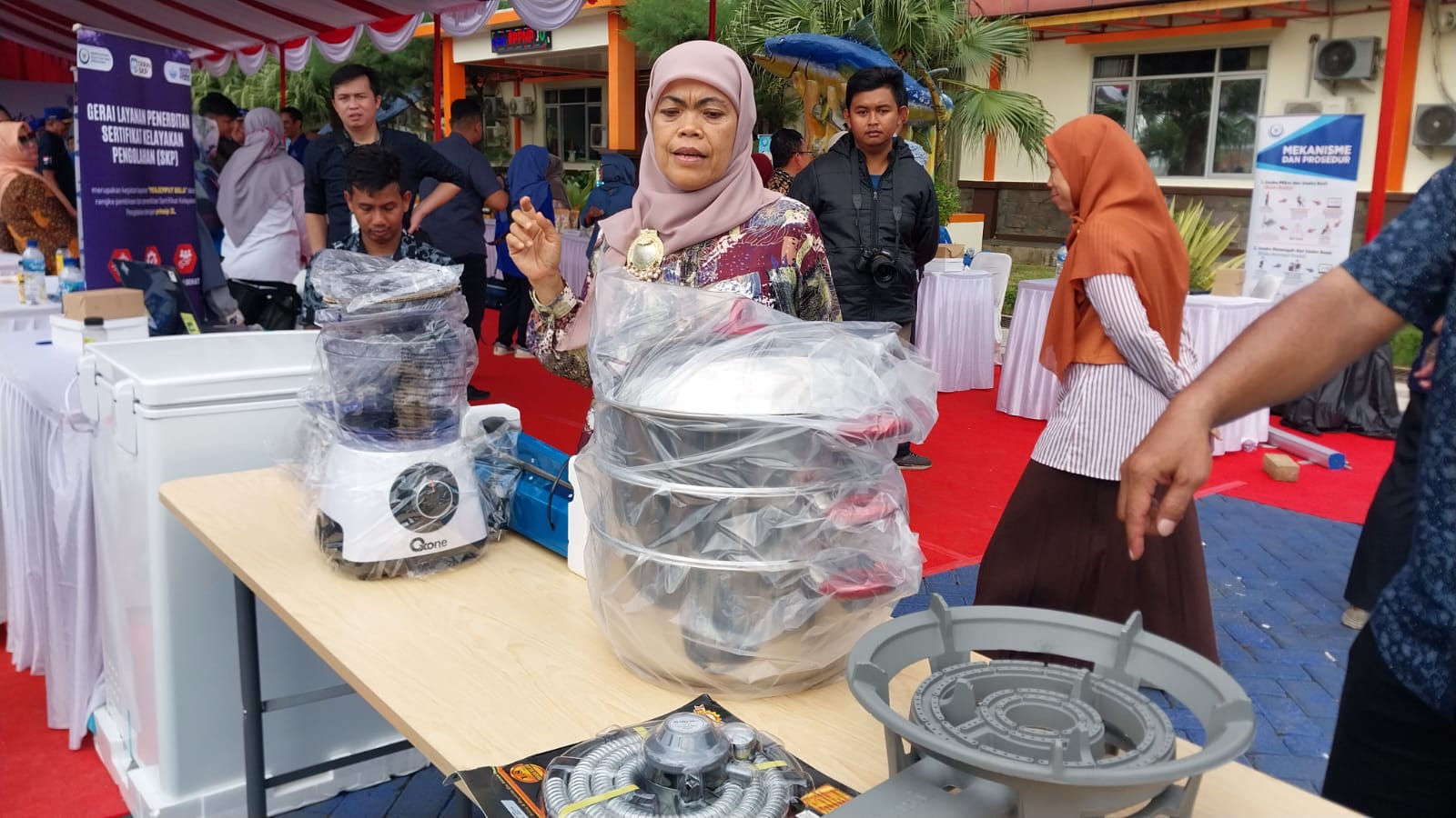 Kepala dinas Perikanan Kabupaten Sukabumi Nunung Nurhayati sosialisasikan pengelolaan sumberdaya alam berkelanjutan untuk adaftasi dan mitigasi perubahan iklim.