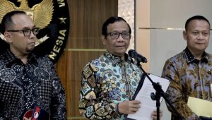 Mahfud MD : Status Gibran Sah Meski Anwar Dicopot, Tidak Bisa Gugur