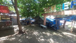 Pedagang di Area Geyser Cisolok Bikin Kumuh, Okih : Segera Dipindahkan 