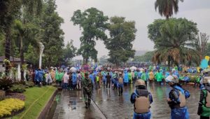 Buruh Jawa Barat Ancam Bawa Pj Gubernur ke Jalur Hukum, Buntut UMK 2024