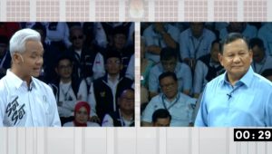 Ganjar Pranowo : Pak Prabowo Apakah Bapak Akan Ziarah ke Keluarga Korban HAM