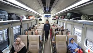 Tiga Kelebihan Liburan Natal dan Tahun Baru 2024 Gunakan Kereta Api, Jelas Bebas Macet
