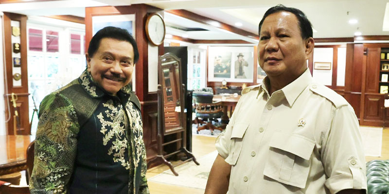Menteri Pertahanan Prabowo Subianto menerima kunjungan Hendropriyono, di Kantor Kementerian Pertahanan RI, Jakarta, Selasa (5/12)/Ist
