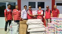 Palang Merah Indonesia (PMI) Kabupaten Bekasi mengirimkan sejumlah bantuan logistik bagi warga terdampak gempa bumi magnitudo 4.6 di Kecamatan Kabandungan, Kabupaten Sukabumi.