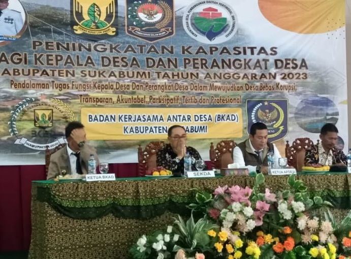 bimbingan teknis (Bimtek) kepala desa (Kades) di Sukabumi juga harus membayar uang Rp2 Juta perorang.