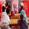 KEBERSAMAAN:Komunitas Kejar Mimpi Sukabumi sedang mengedukasi anak-anak kampung Lebaksiuh Kabupaten Sukabumi dengan bermain bersama. Anak-anak berpartisipasi dengan membuat pohon impian. (ist)