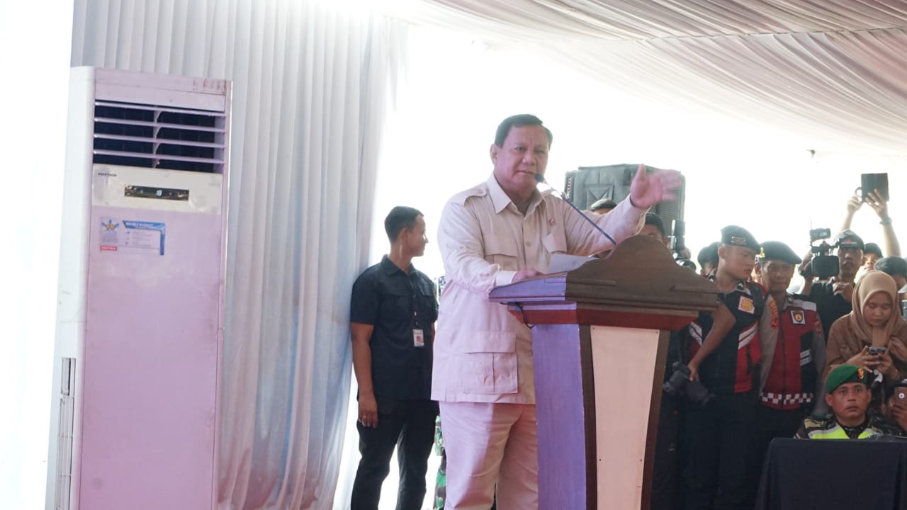 Menteri Pertahanan Republik Indonesia Prabowo Subianto saat memberikan sambutan di Jampang Kulon Sukabumi. (Foto : ist)