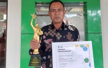 Kepala SMAN 1 Jampangkulon Sukabumi