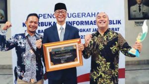 Pemkot Sukabumi Dianugrahi Penghargaan Keterbukaan Informasi Publik