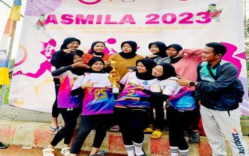 Tim bola voli putri MAN 1 Kota Sukabumi