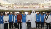 Menko PMK Muhadjir Effendy saat menghadiri Dzikir Akbar Nasional dan Deklarasi 1.000 Calon Trainer Al Quran Braille di Jakarta, Kamis (30/11/2023). (Kemenko PMK)