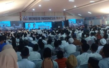 Ribuan ulama, tokoh agama, masyarakat Kabupaten Lebak deklarasi dukungan untuk calon presiden Prabowo Subianto untuk kemenangan Pilpres 2024.(Mansyur)