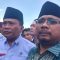 Menteri Agama (Menag) Yaqut Cholil Qoumas didampingi Kakanwil Kemenag NTB Zamroni Aziz pada acara pengukuhan Relawan Moderasi Beragama dan Deklarasi Pemilu Damai di lingkungan Kanwil Kementerian Agama Nusa Tenggara Barat (NTB) di Lapangan Sangkareang, Kota Mataram, Selasa (26/12/2023). (Nur Imansyah).